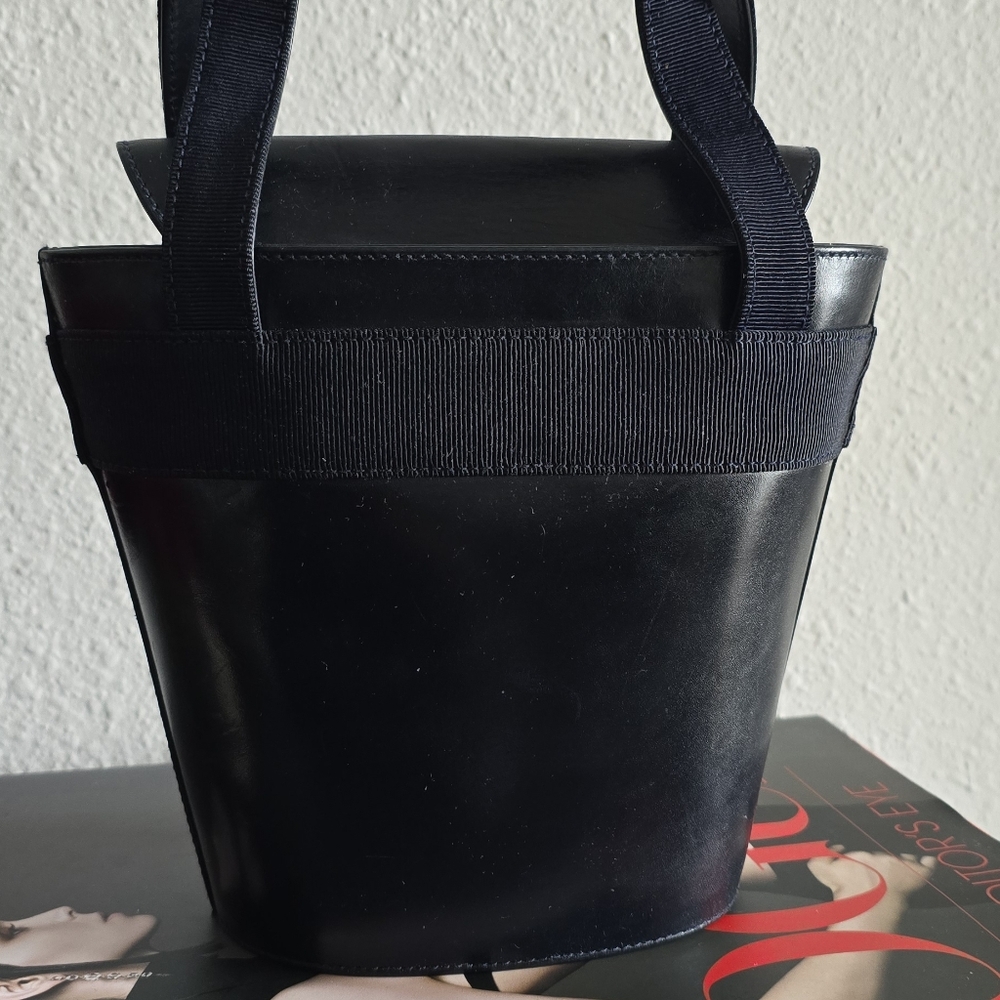 Ferragamo mini bucket handbag - Picture 3 of 6